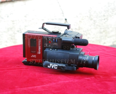 docs_videocamera_recorder_jvc_01