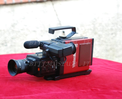 docs_videocamera_recorder_jvc_02