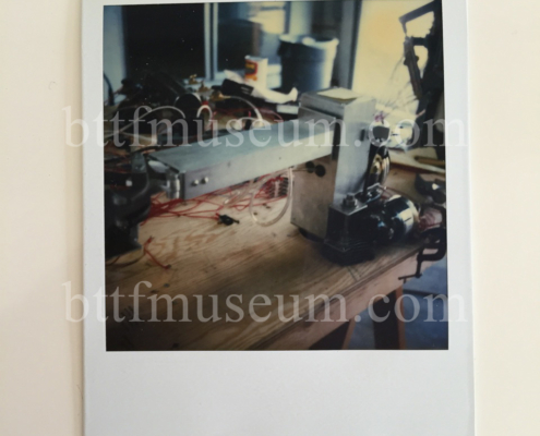 einsteins_food_dispenser_art_and_photos_010